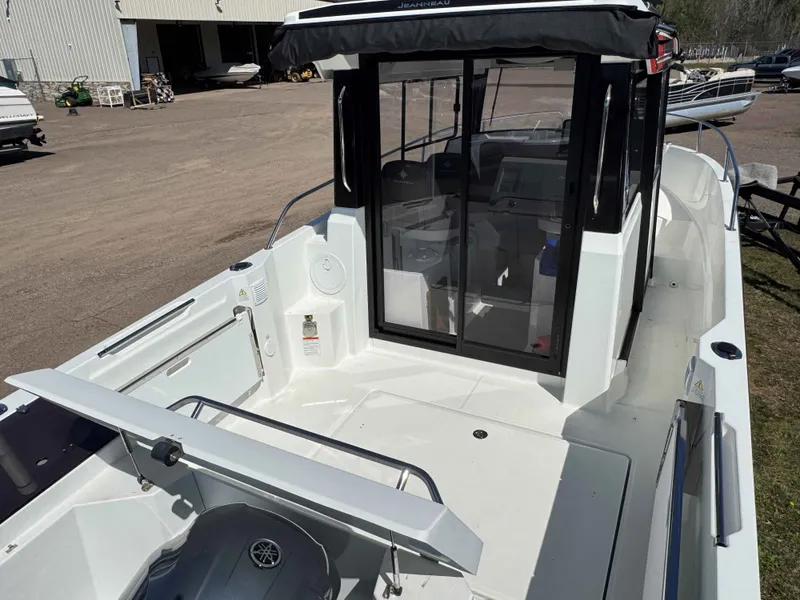 Slide: The Image of Jeanneau MERRYFISHER695S 2023 - 12