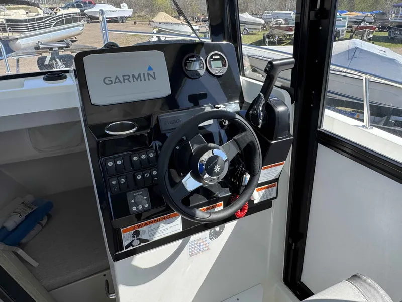 Slide: The Image of Jeanneau MERRYFISHER695S 2023 - 19