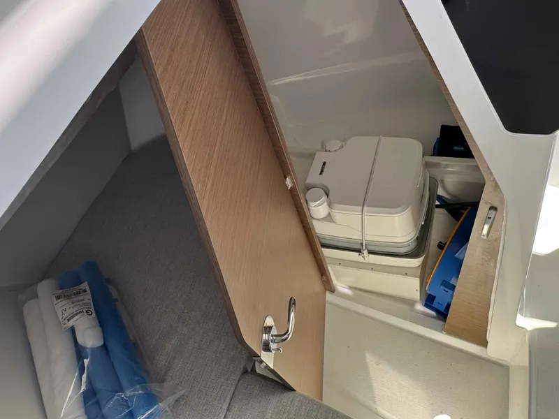 Slide: The Image of Jeanneau MERRYFISHER695S 2023 - 23