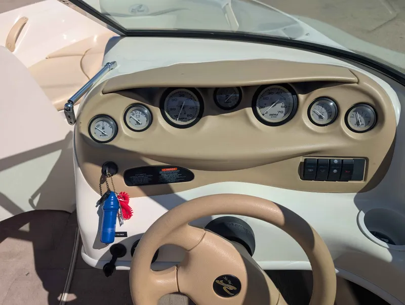 Slide: The Image of Sea Ray 180 Bow Rider 2000 - 11