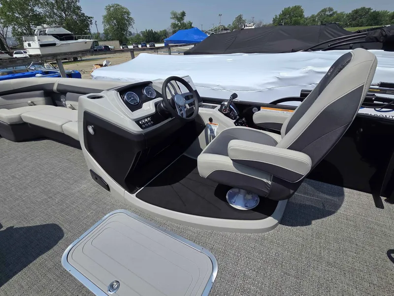 Slide: The Image of Barletta CABRIO C24UC/TT 2025 - 8