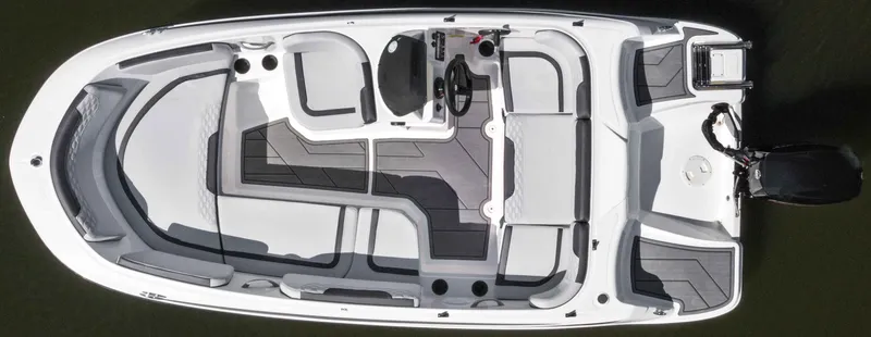 Slide: The Image of Bayliner Element E15 2025 - 10