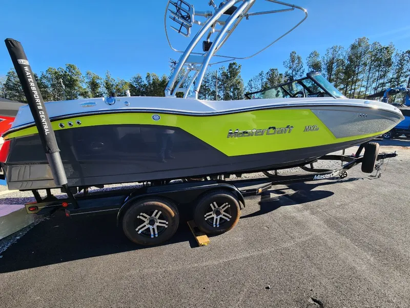 The Image of MasterCraft NXT22 2017 - 1