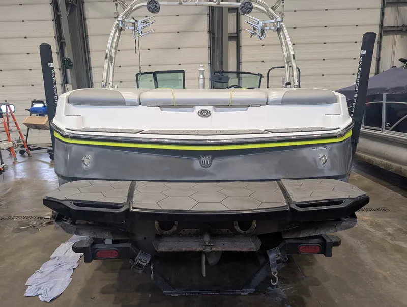 Slide: The Image of MasterCraft NXT22 2017 - 16