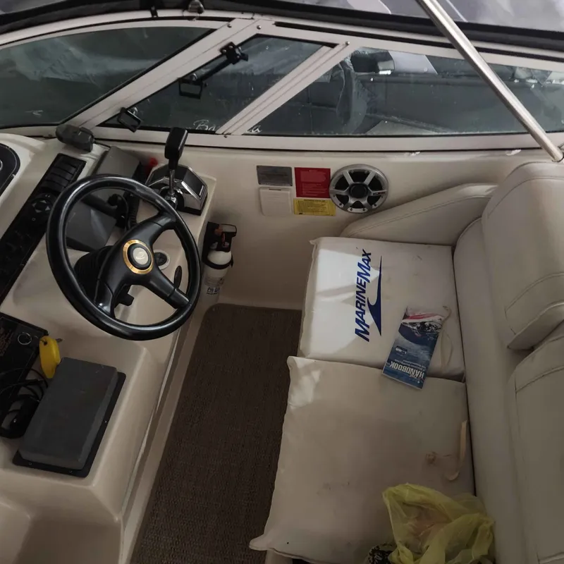 Slide: The Image of Cruisers Yachts 2870 1999 - 10