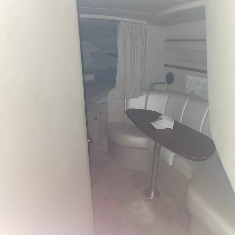 Slide: The Image of Cruisers Yachts 2870 1999 - 15