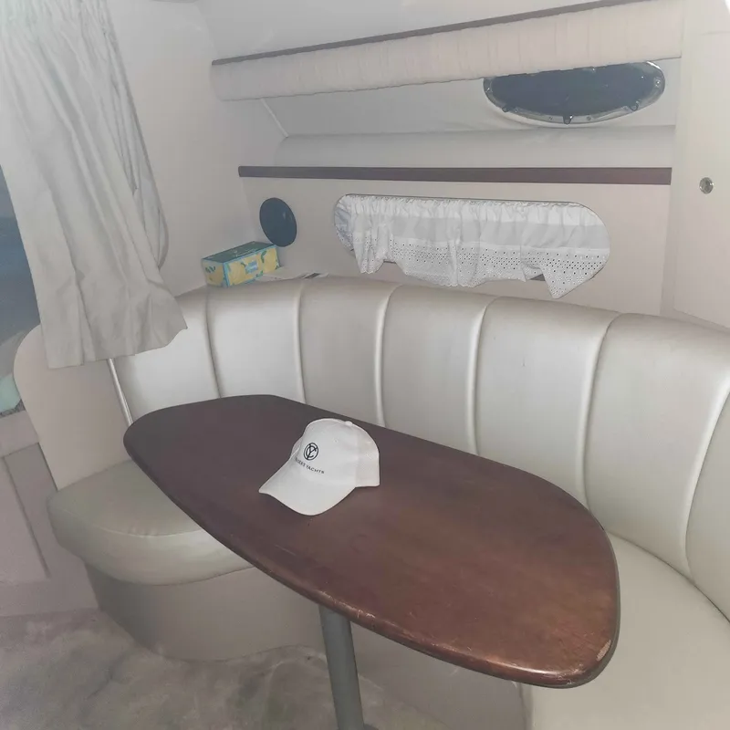 Slide: The Image of Cruisers Yachts 2870 1999 - 16