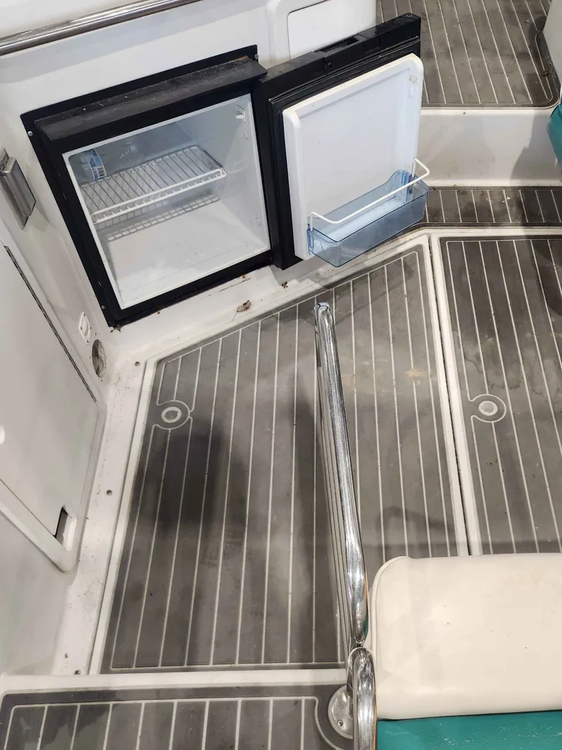 Slide: The Image of Chris-Craft 302 Crowne 1991 - 11