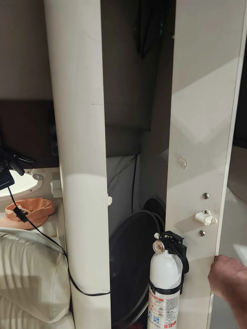 Slide: The Image of Chris-Craft 302 Crowne 1991 - 24