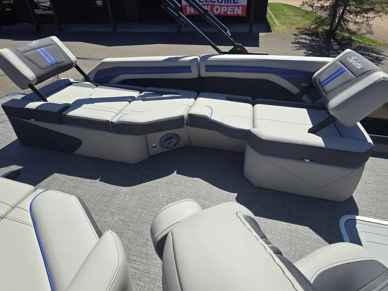 Slide: The Image of Barletta CORSA 23M/TT 2025 - 9