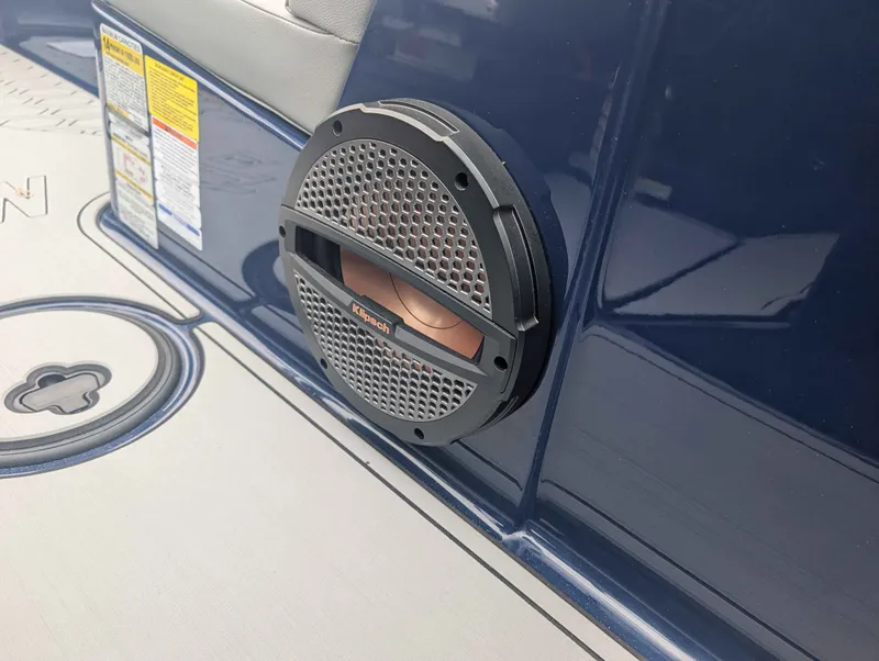 Slide: The Image of MasterCraft NXT21 2025 - 18