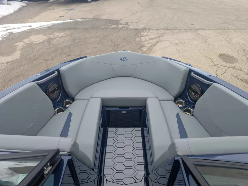 Slide: The Image of MasterCraft NXT21 2025 - 5