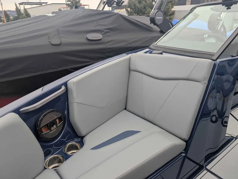 Slide: The Image of MasterCraft NXT21 2025 - 7