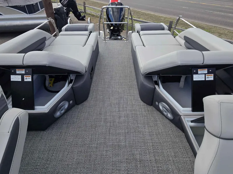 Slide: The Image of Barletta CABRIO C22M/TT 2025 - 11