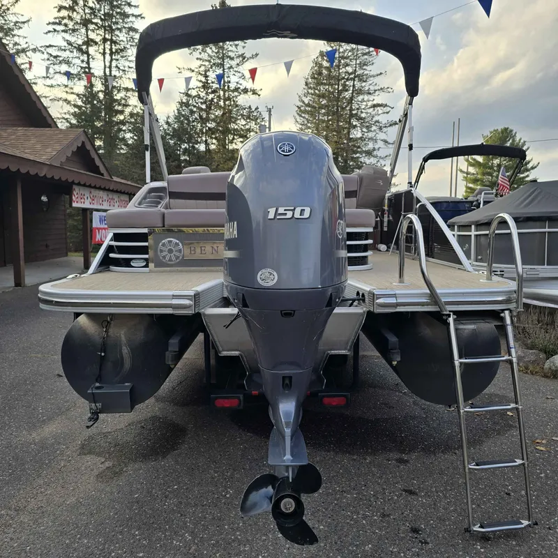 Slide: The Image of Bennington 23GSB 2018 - 15