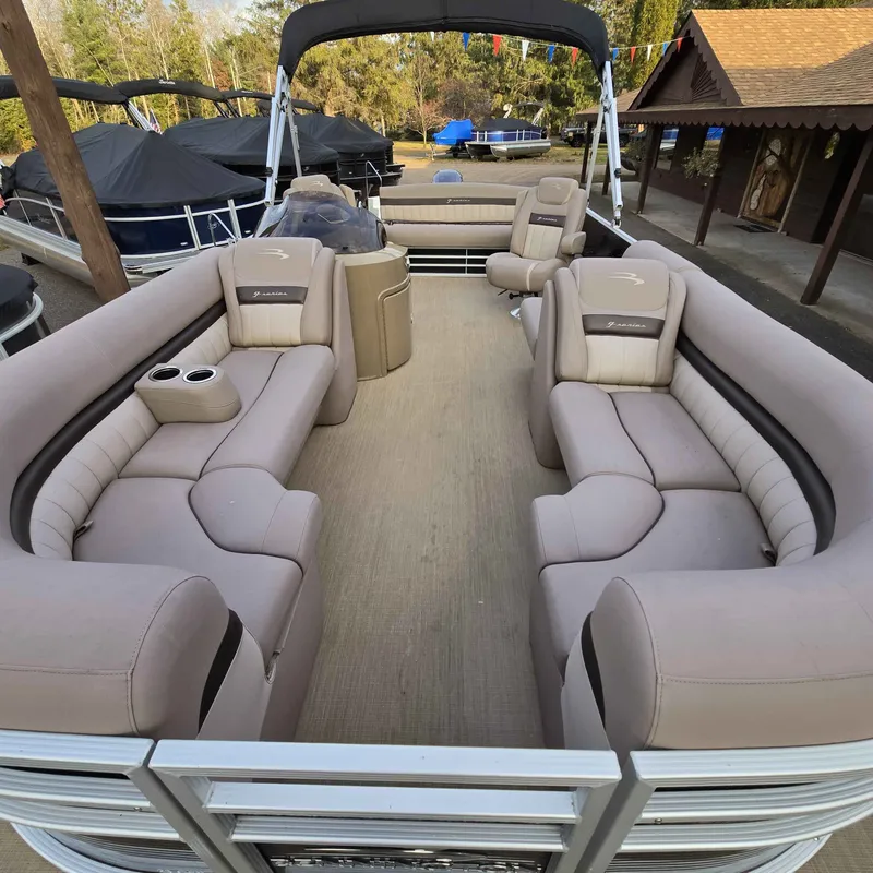 Slide: The Image of Bennington 23GSB 2018 - 6