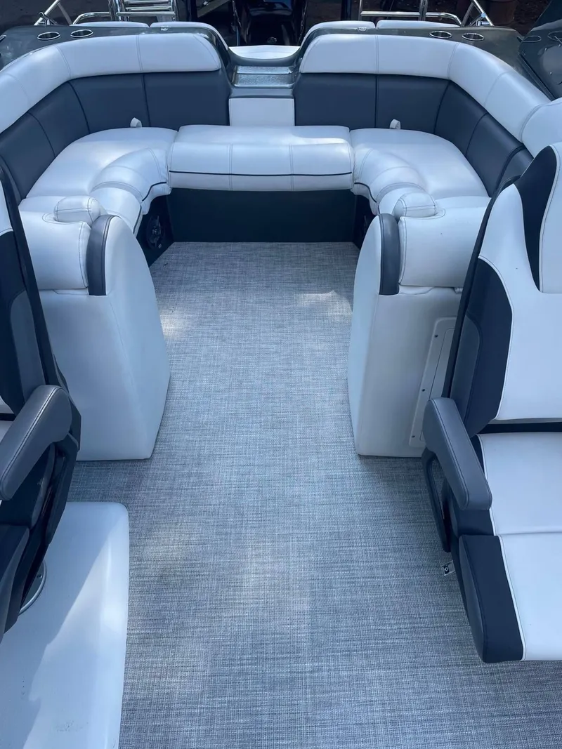 Slide: The Image of South Bay 25 SPORT CR9 3+ 2022 - 10