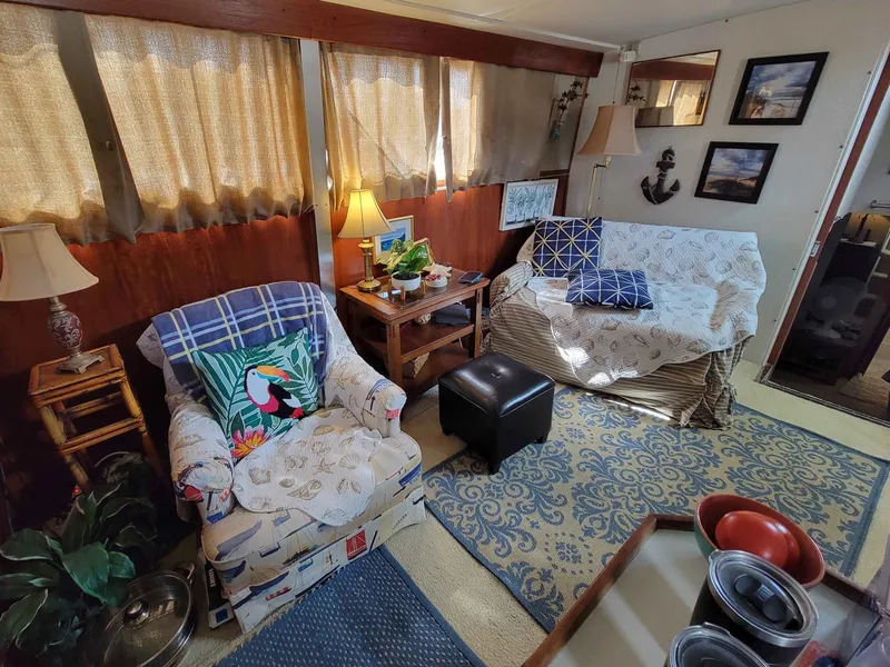 Slide: The Image of Chris-Craft 410 Commander 1977 - 11