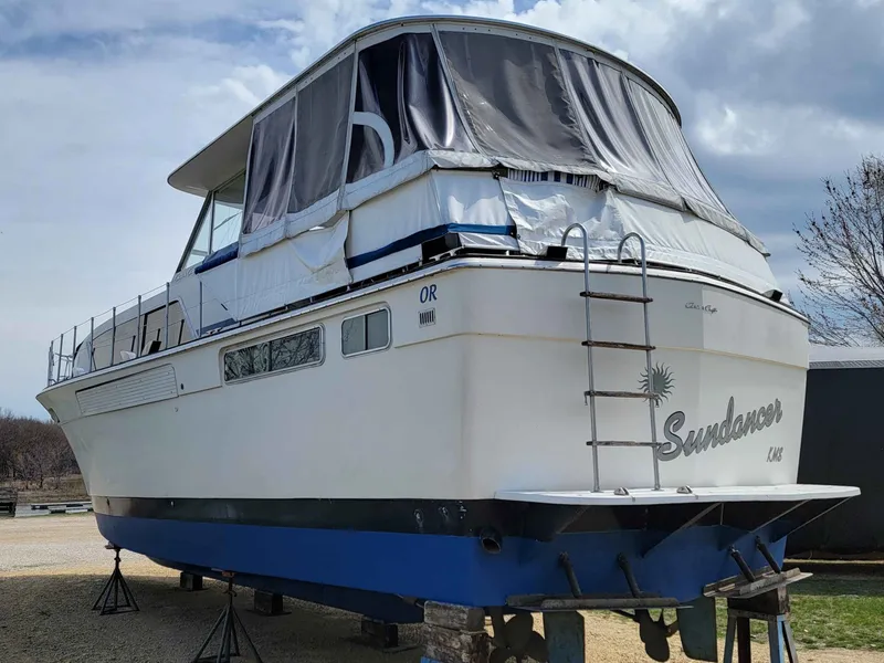 Slide: The Image of Chris-Craft 410 Commander 1977 - 28