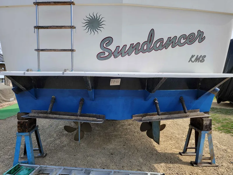 Slide: The Image of Chris-Craft 410 Commander 1977 - 32