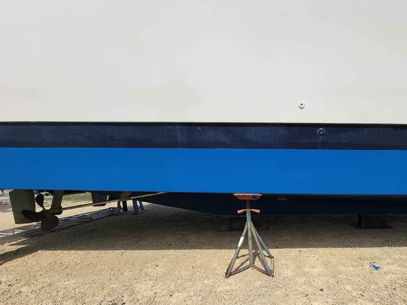 Slide: The Image of Chris-Craft 410 Commander 1977 - 35