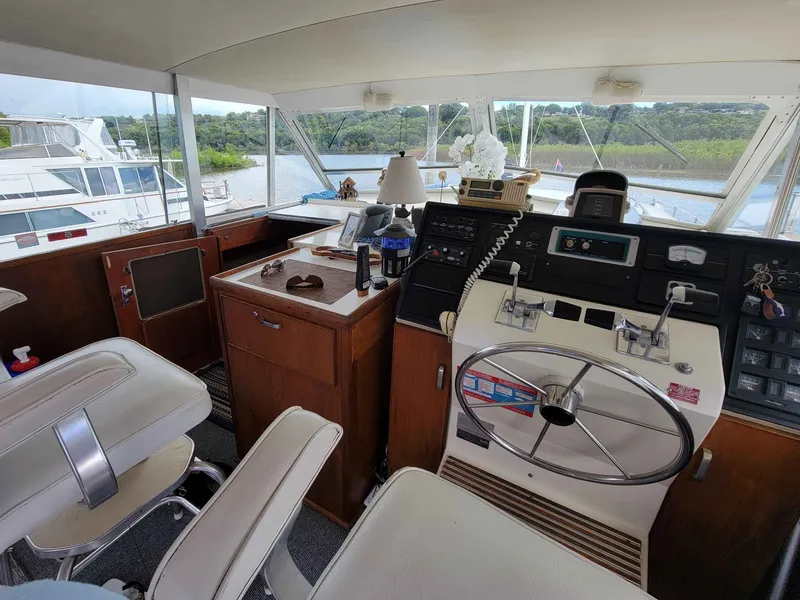 Slide: The Image of Chris-Craft 410 Commander 1977 - 9