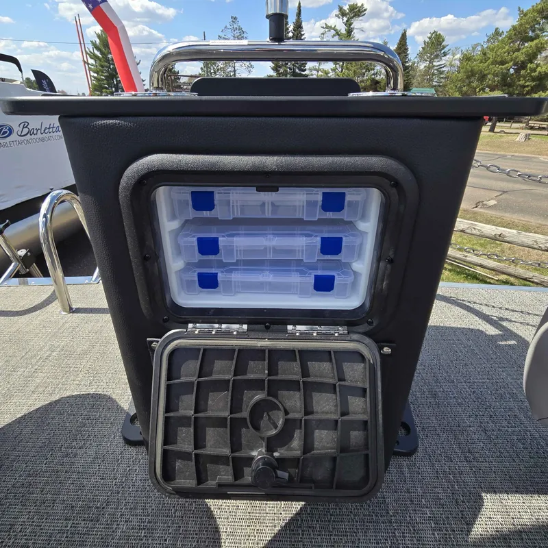 Slide: The Image of Barletta Aria A22F 2025 - 16