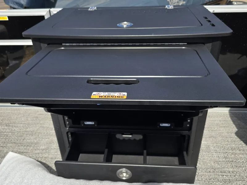 Slide: The Image of Barletta Aria A22F 2025 - 8