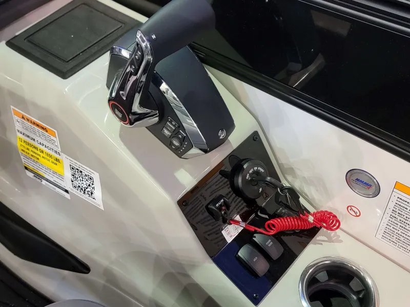 Slide: The Image of Barletta LUSSO 25UCA/TT 2025 - 13