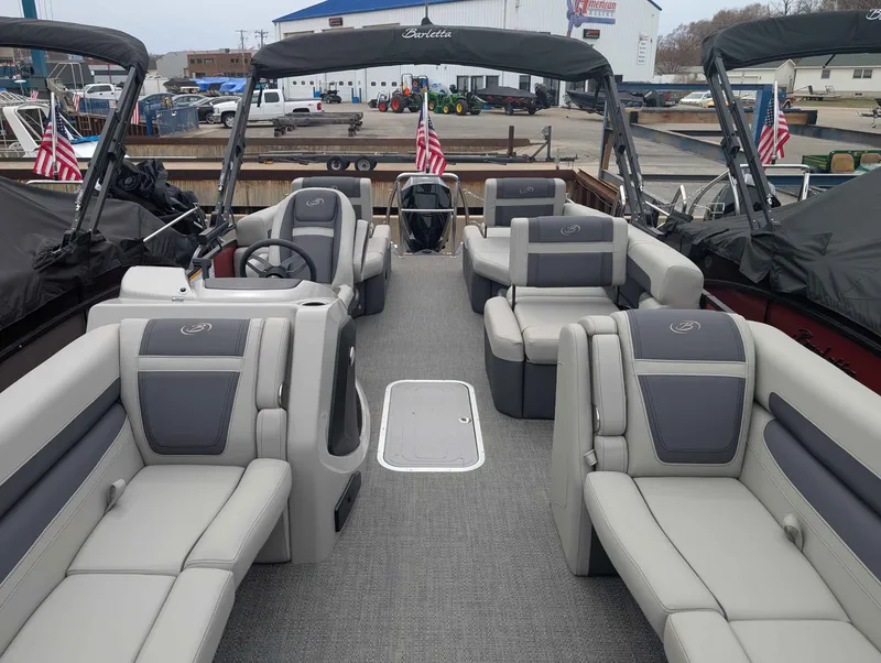 Slide: The Image of Barletta CABRIO C24M/TT 2025 - 10