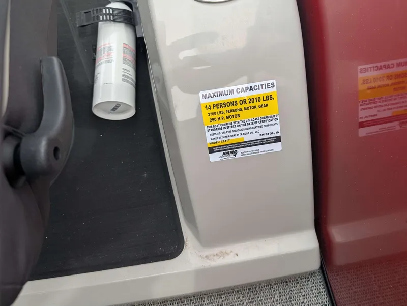 Slide: The Image of Barletta CABRIO C24M/TT 2025 - 23