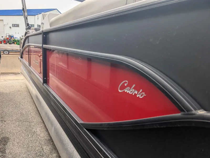 Slide: The Image of Barletta CABRIO C24M/TT 2025 - 4