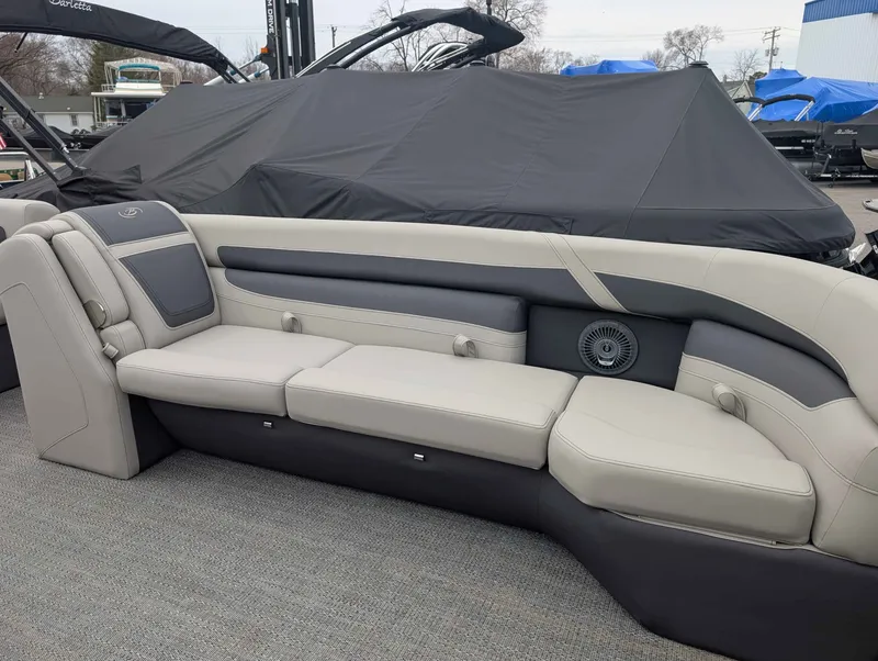 Slide: The Image of Barletta CABRIO C24M/TT 2025 - 9