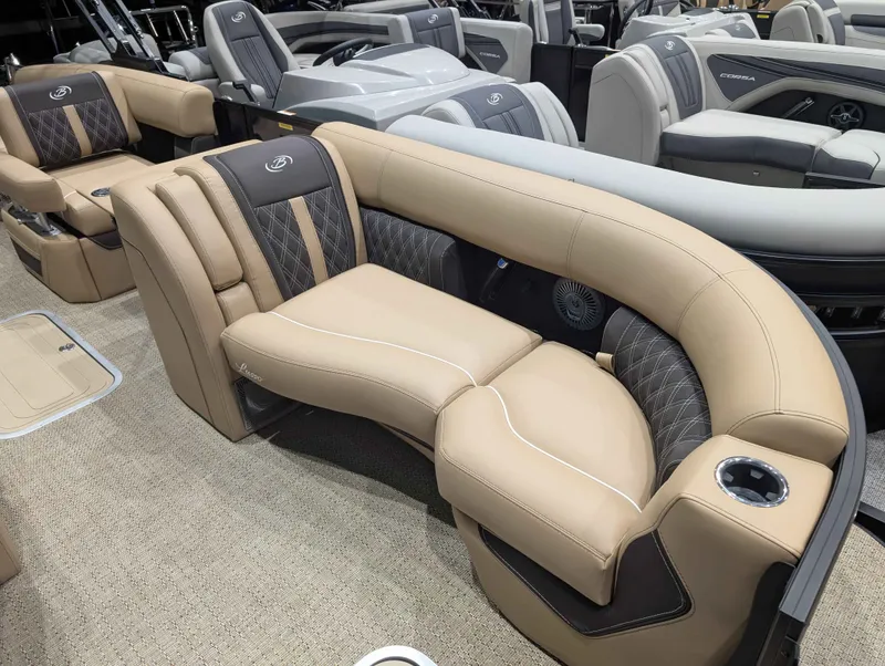 Slide: The Image of Barletta LUSSO L23M/TT 2025 - 4