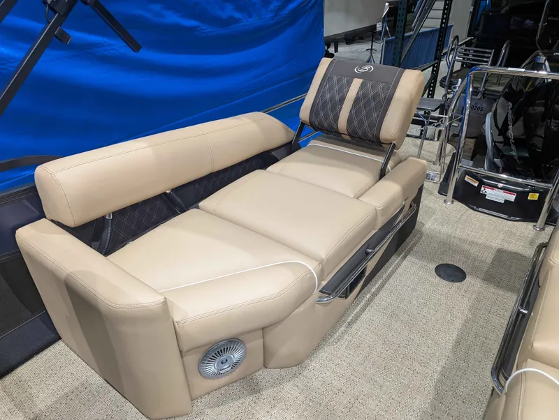 Slide: The Image of Barletta LUSSO L23M/TT 2025 - 9