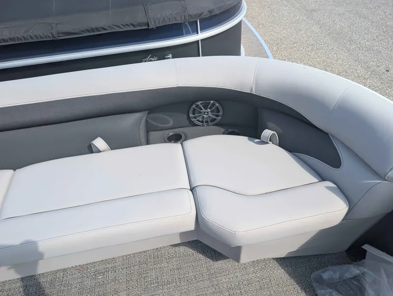 Slide: The Image of Barletta ARIA A24UC/TT 2025 - 18