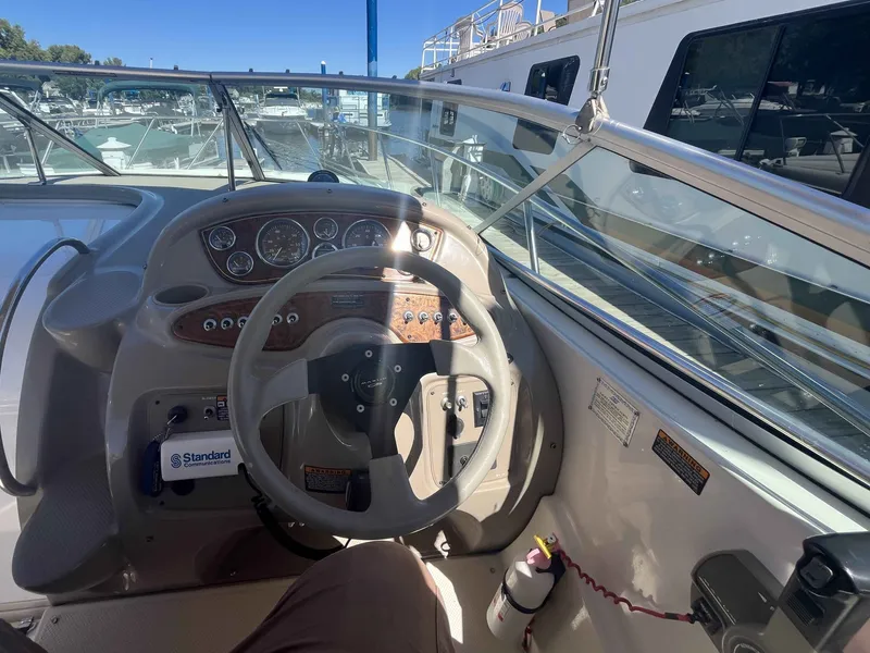 Slide: The Image of Maxum 2700 SCR 2001 - 14