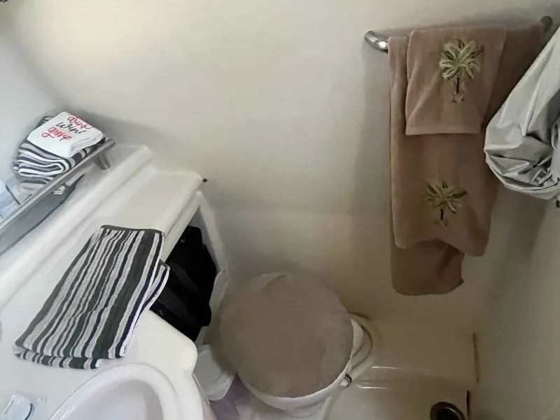 Slide: The Image of Maxum 2700 SCR 2001 - 34