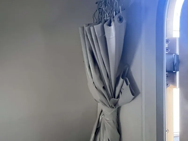 Slide: The Image of Maxum 2700 SCR 2001 - 36