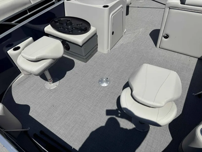 Slide: The Image of Sylvan MIR 8520 PF 4PT 2025 - 6