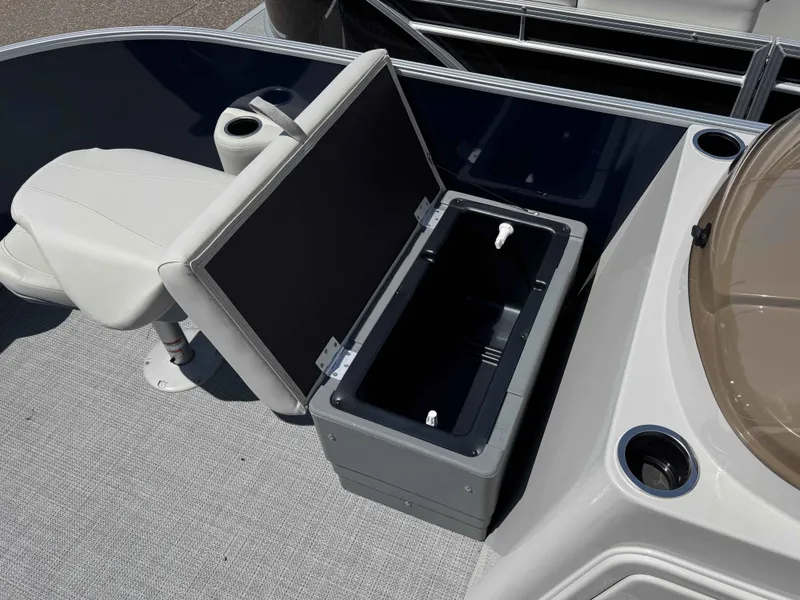 Slide: The Image of Sylvan MIR 8520 PF 4PT 2025 - 8