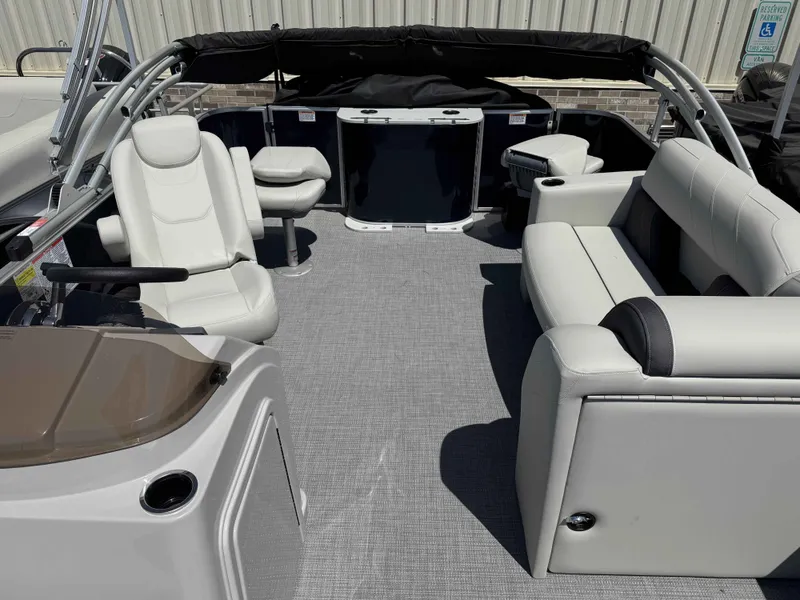 Slide: The Image of Sylvan MIR 8520 PF 4PT 2025 - 9