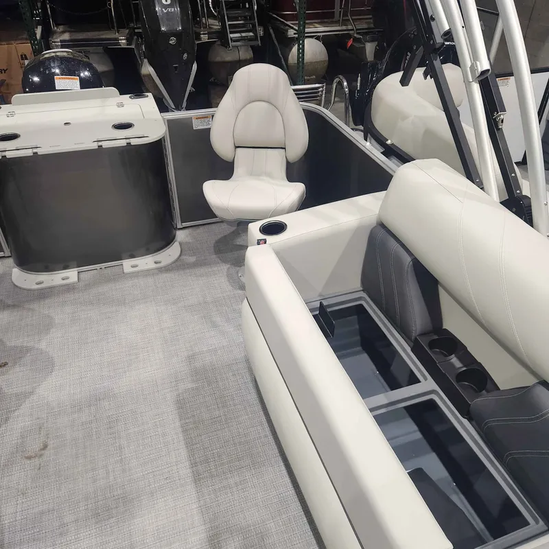 Slide: The Image of Sylvan MIR 8520 PF 2025 - 13