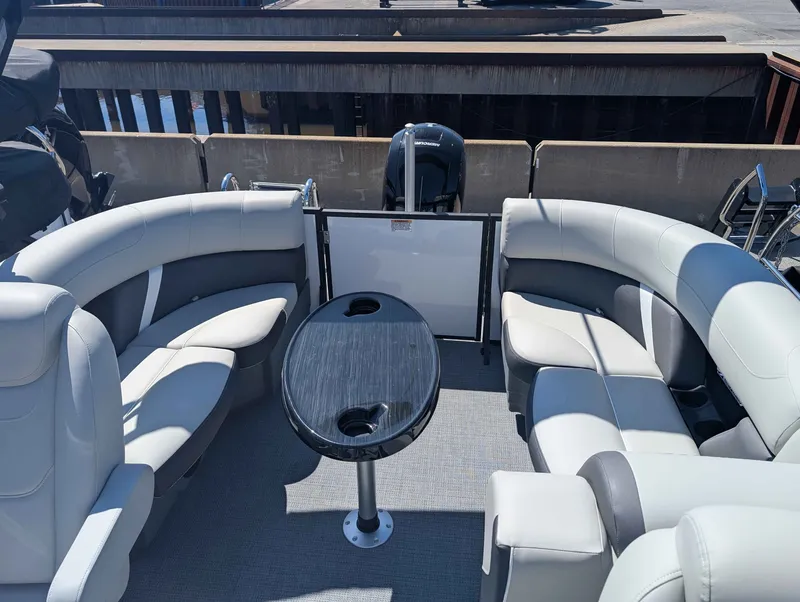 Slide: The Image of Sylvan MIR X1/TT 2025 - 12