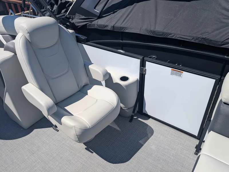 Slide: The Image of Sylvan MIR X1/TT 2025 - 9