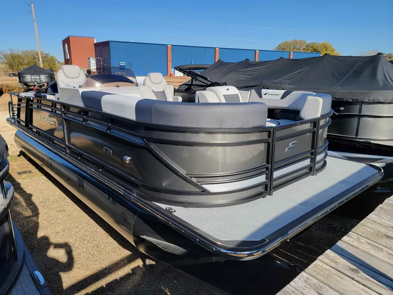 Slide: The Image of Starcraft SLS-3 Q DH/TT 2025 - 3