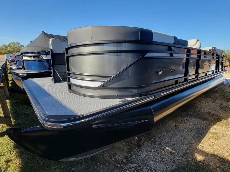 Slide: The Image of Starcraft SLS-3 Q DH/TT 2025 - 6