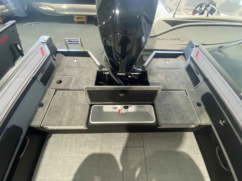 Slide: The Image of Alumacraft TROPHY195FSX/SP 2025 - 15