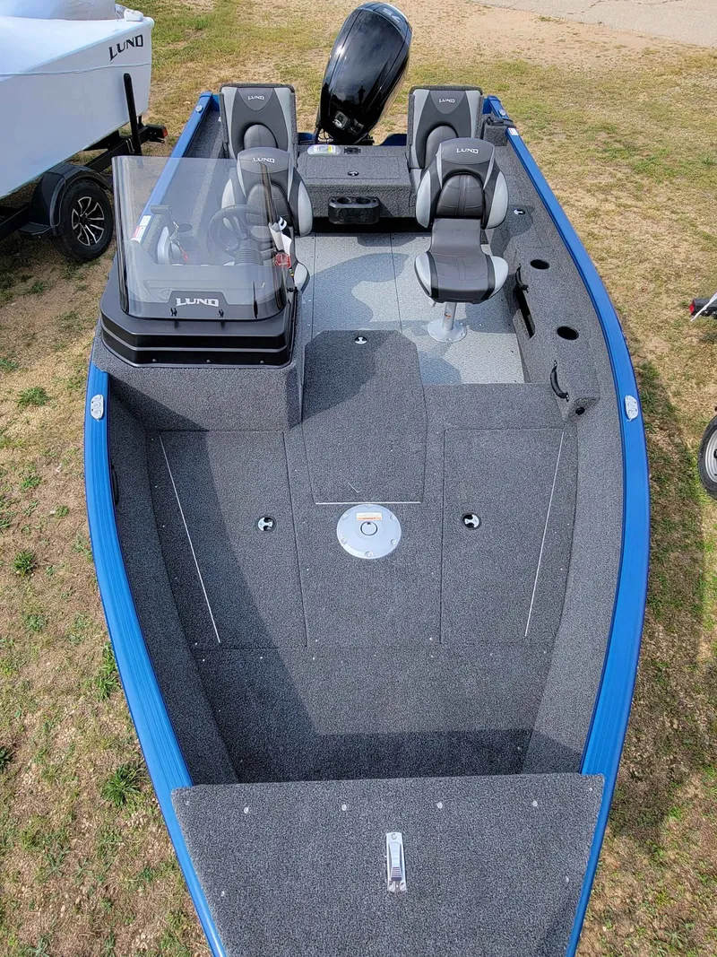 Slide: The Image of Lund 1675 ADV/SS 2025 - 4