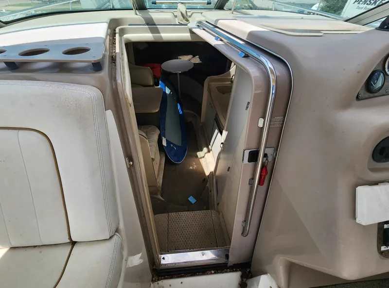 Slide: The Image of Sea Ray 290 Sundancer 2000 - 11